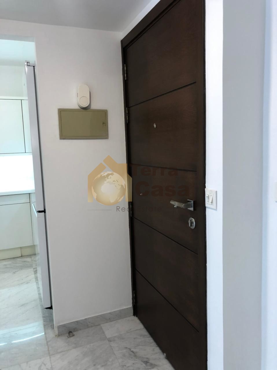 Semi furnished apartment for rent cash payment. Ref# 2779