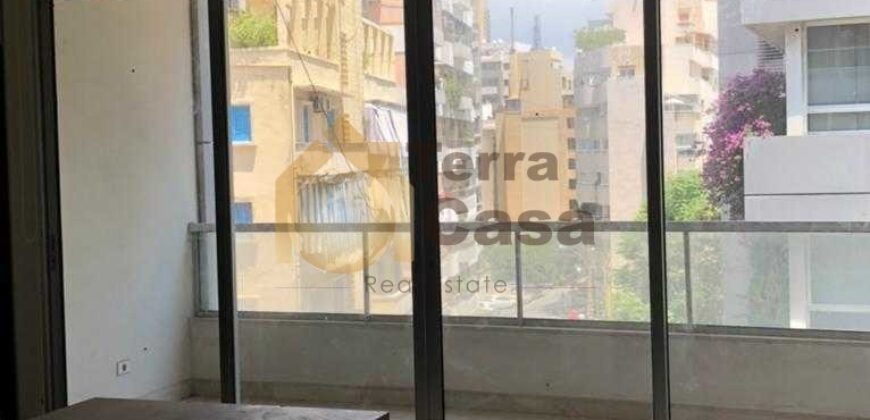 Semi furnished apartment cash payment.Ref# 2821