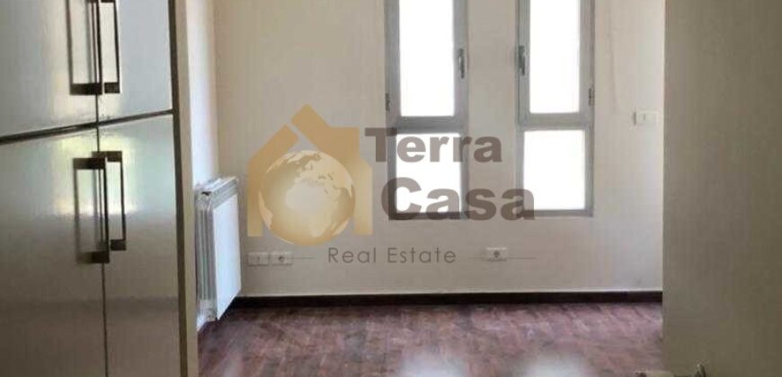 Semi furnished apartment cash payment.Ref# 2821