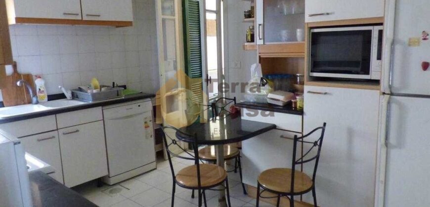 Apartment furnished nice location cash payment.Ref# 2823