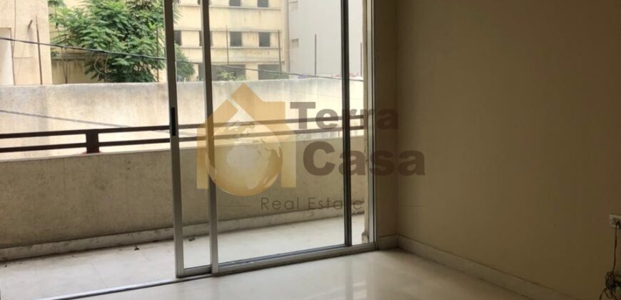 Apartment nice location cash payment . Ref#2920