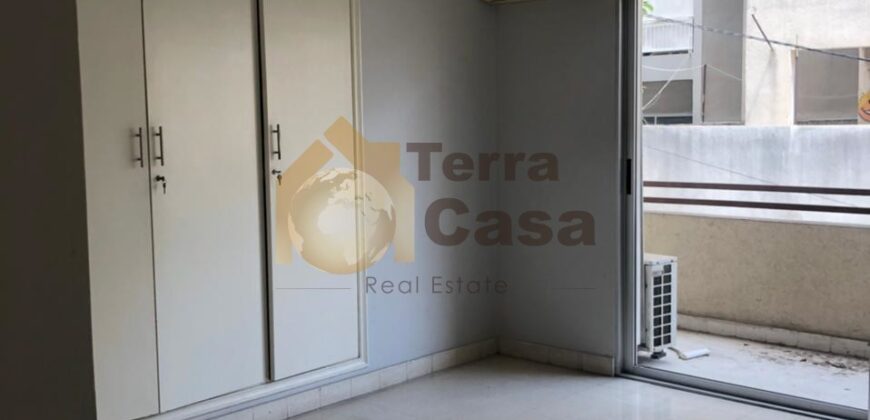 Apartment nice location cash payment . Ref#2920