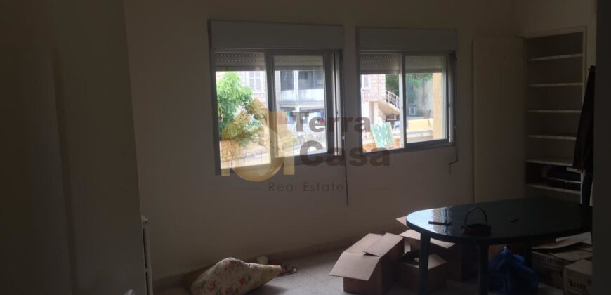 Semi furnished apartment for rent cash payment.Ref#2926