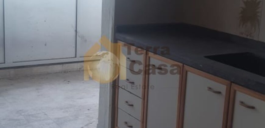 zouk mosbeh Apartment nice location cash payment .Ref#2933