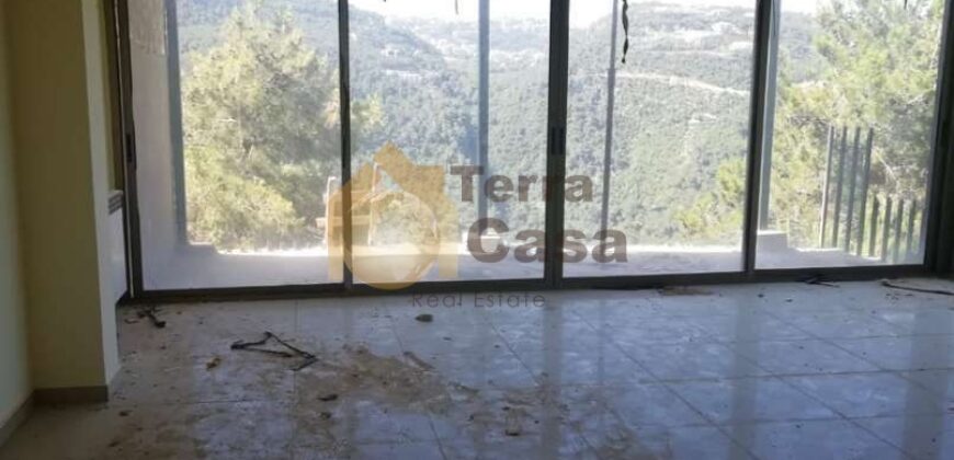 Apartment with terrace cash payment.Ref#2955