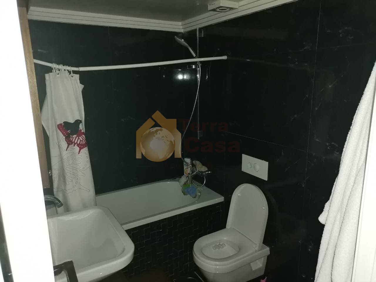 semi furnished apartment cash payment.Ref#2972