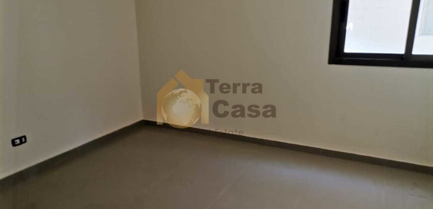 Brand new apartment cash payment. Ref#3008