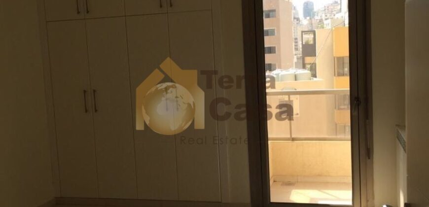 Apartment prime location open view cash payment.Ref#3220