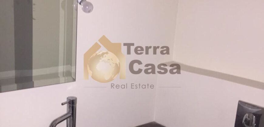Apartment prime location open view cash payment.Ref#3220