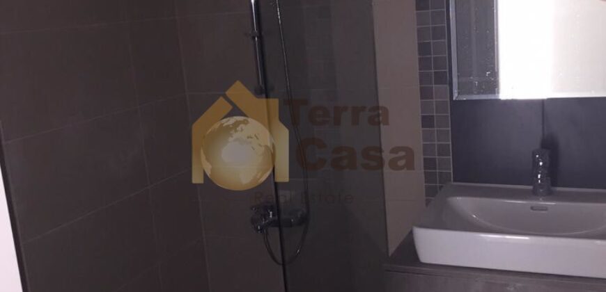 Apartment prime location open view cash payment.Ref#3220