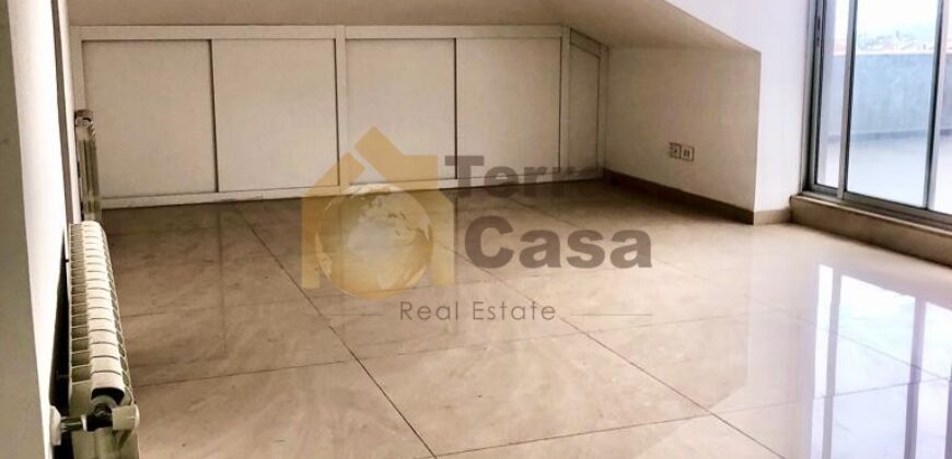 Brand new apartment with roof and 70 sqm terrace Ref#3275