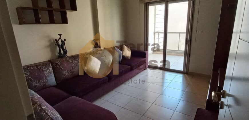 Prestigious apartment semi furnished cash payment.