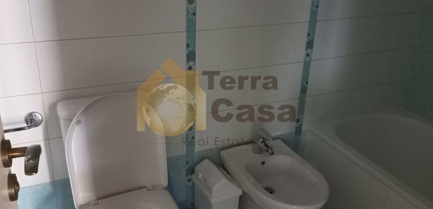 Prestigious apartment semi furnished cash payment.