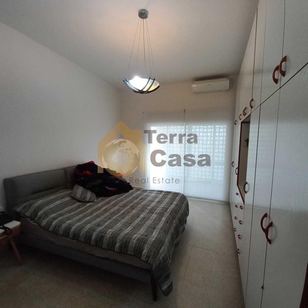 Fully furnished  apartment cash payment. Ref#3824