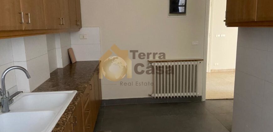 Apartment fully renovated nice location