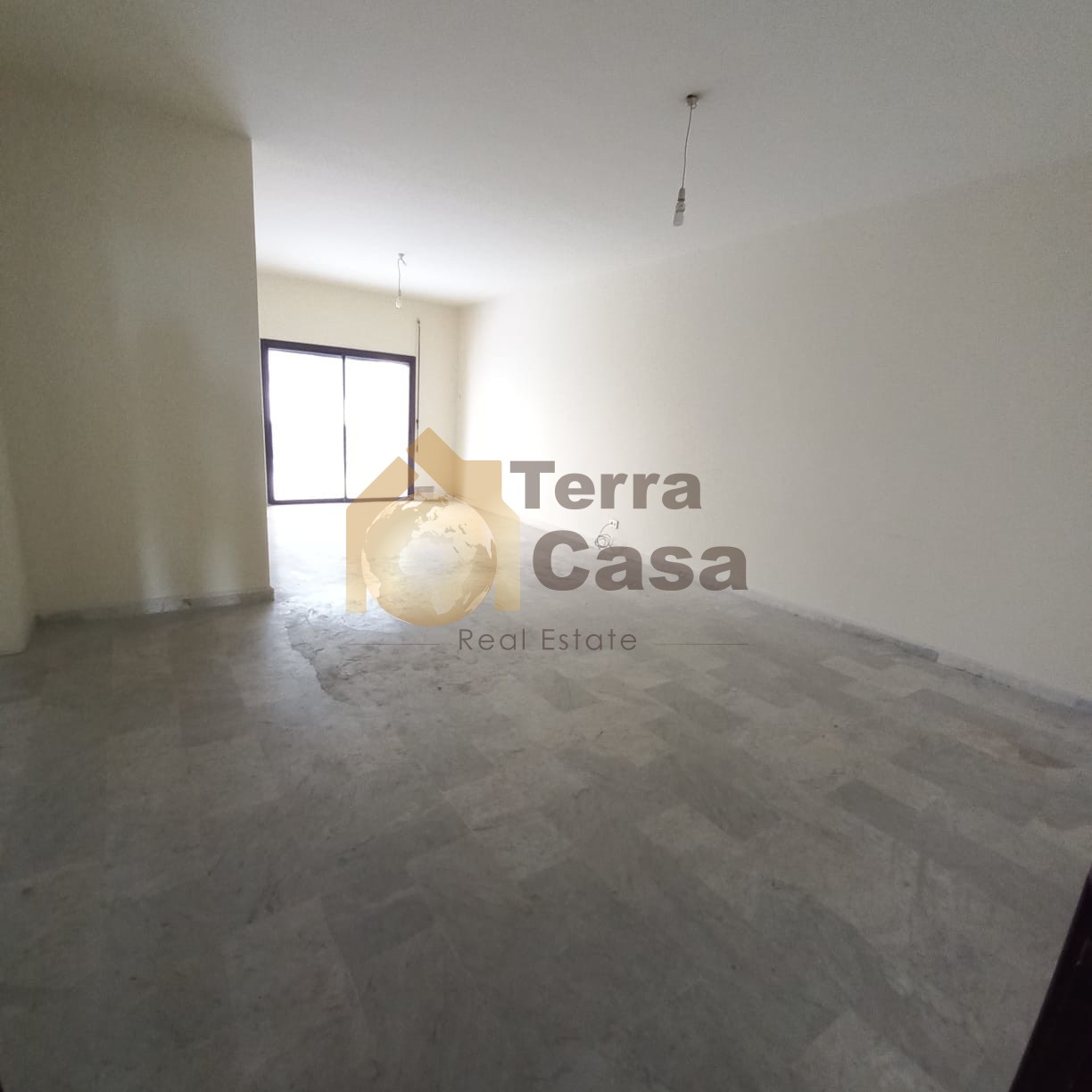 apartment with 60 sqm terrace cash payment.