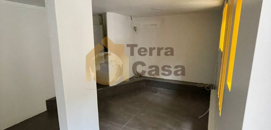 achrafieh shop prime location for rent