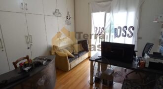 Horch tabet fully decorated apartment nice location.