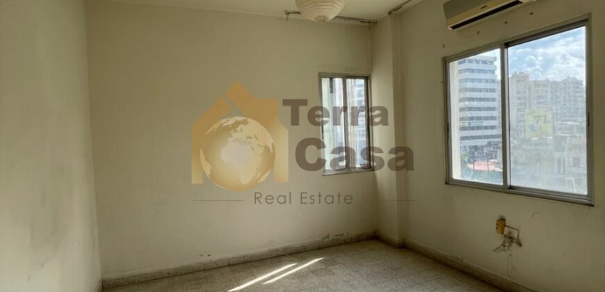 Horch tabet fully decorated apartment nice location.Ref#3701