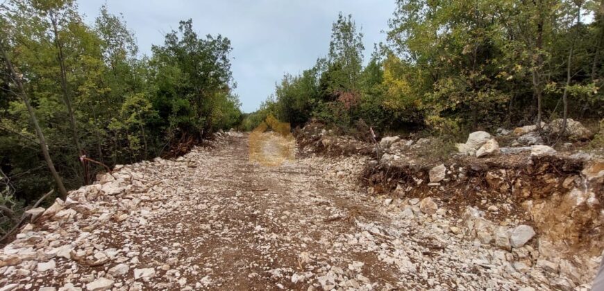Mechmech Jbeil land nice location.
