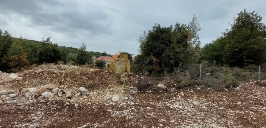 Mechmech Jbeil land nice location.