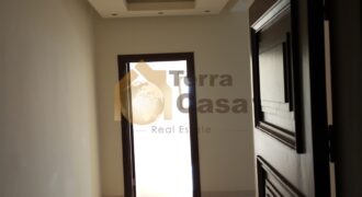 Jdita high end finishing 3 bedrooms apartment Ref#3752