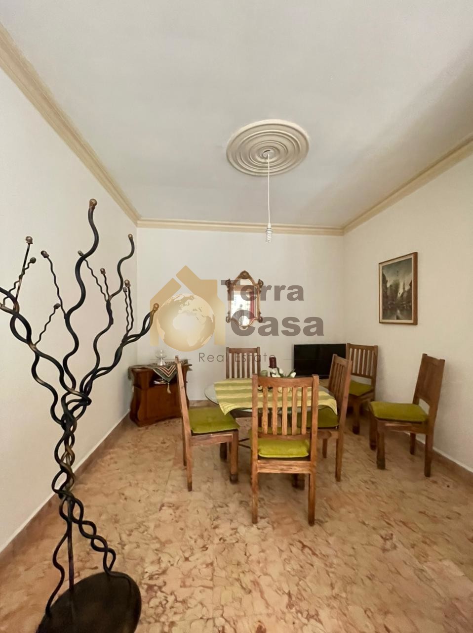 Fassouh fully furnished apartment for rent .