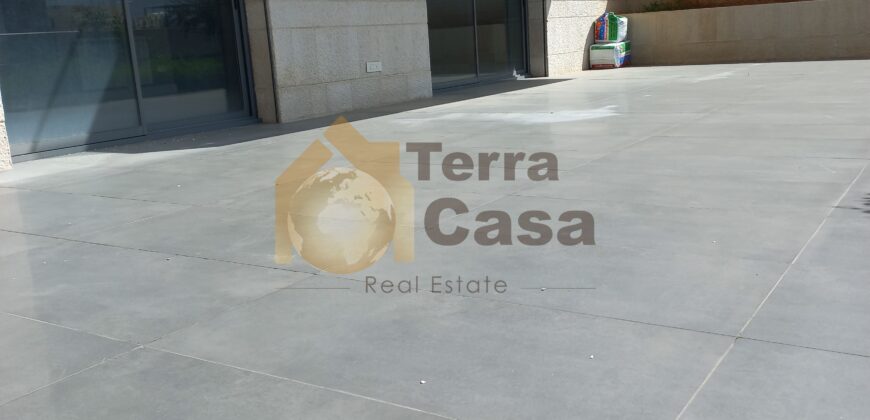 Luxurious apartment with terrace for rent Ref#3865