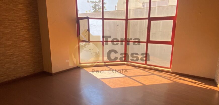 zalka office busy area for rent Ref#3934