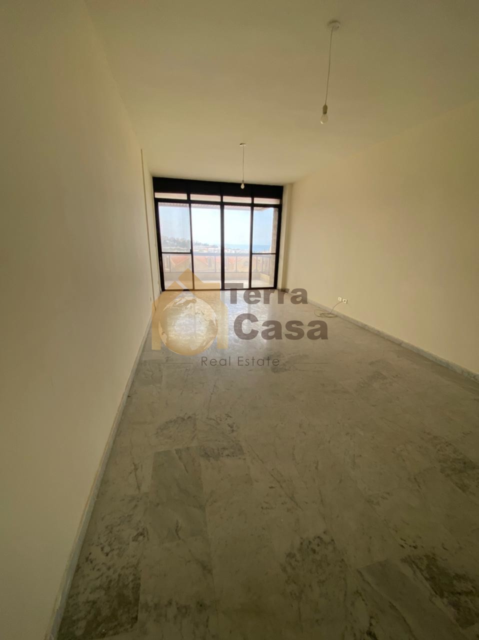 Mansourieh decorated apartment for rent .