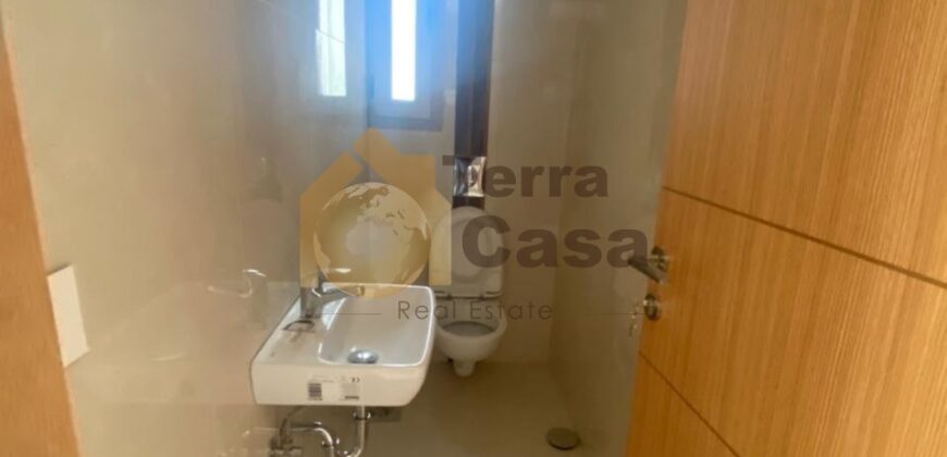 Ain Saadeh simplex for rent