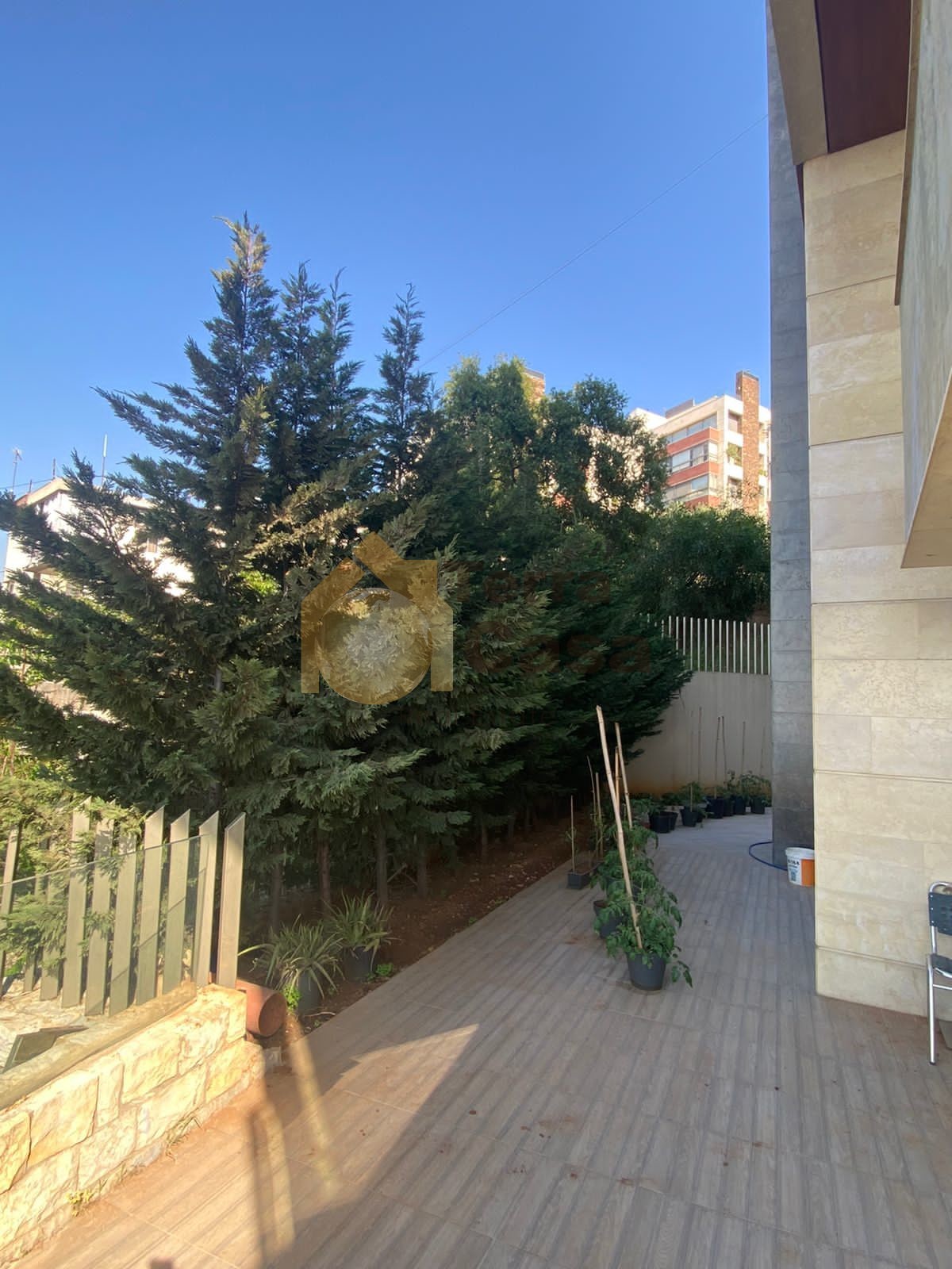 Mtayleb luxurious New apartment with 100 sqm garden.