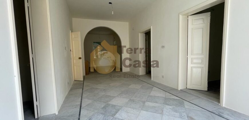 Gemayseh office prime location