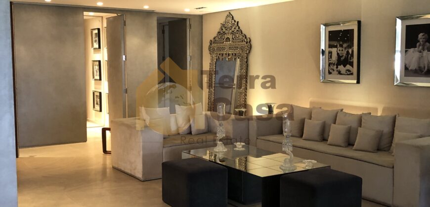 very luxurious furnished apartment in Ramlet el bayda