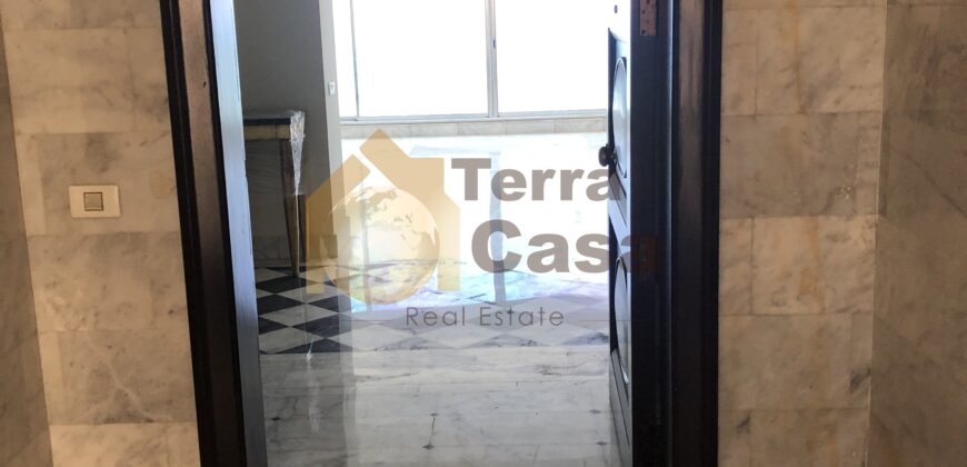 Sea view apartment in Ramlet el bayda