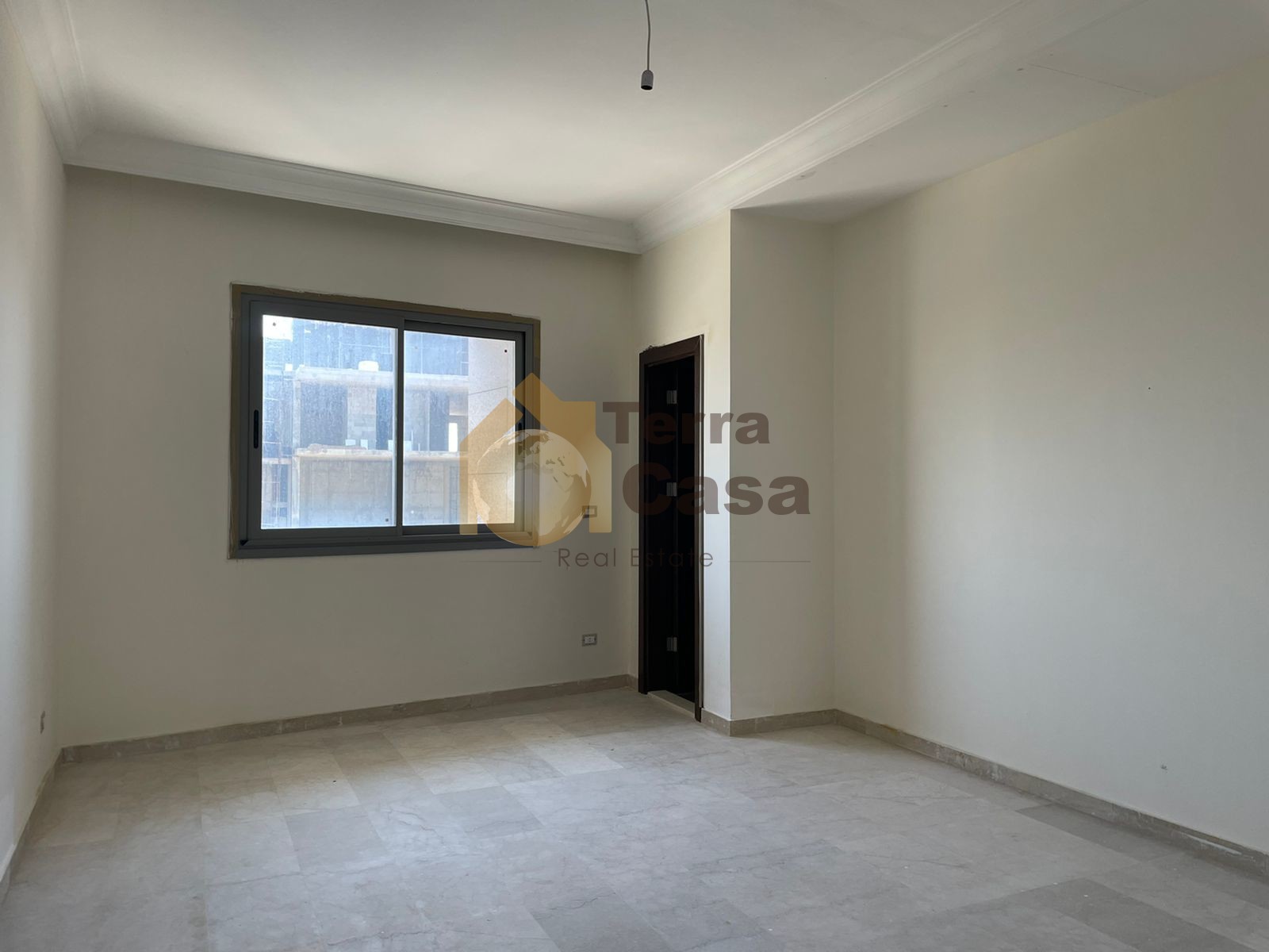 Jnah brand new luxurious apartment for sale .
