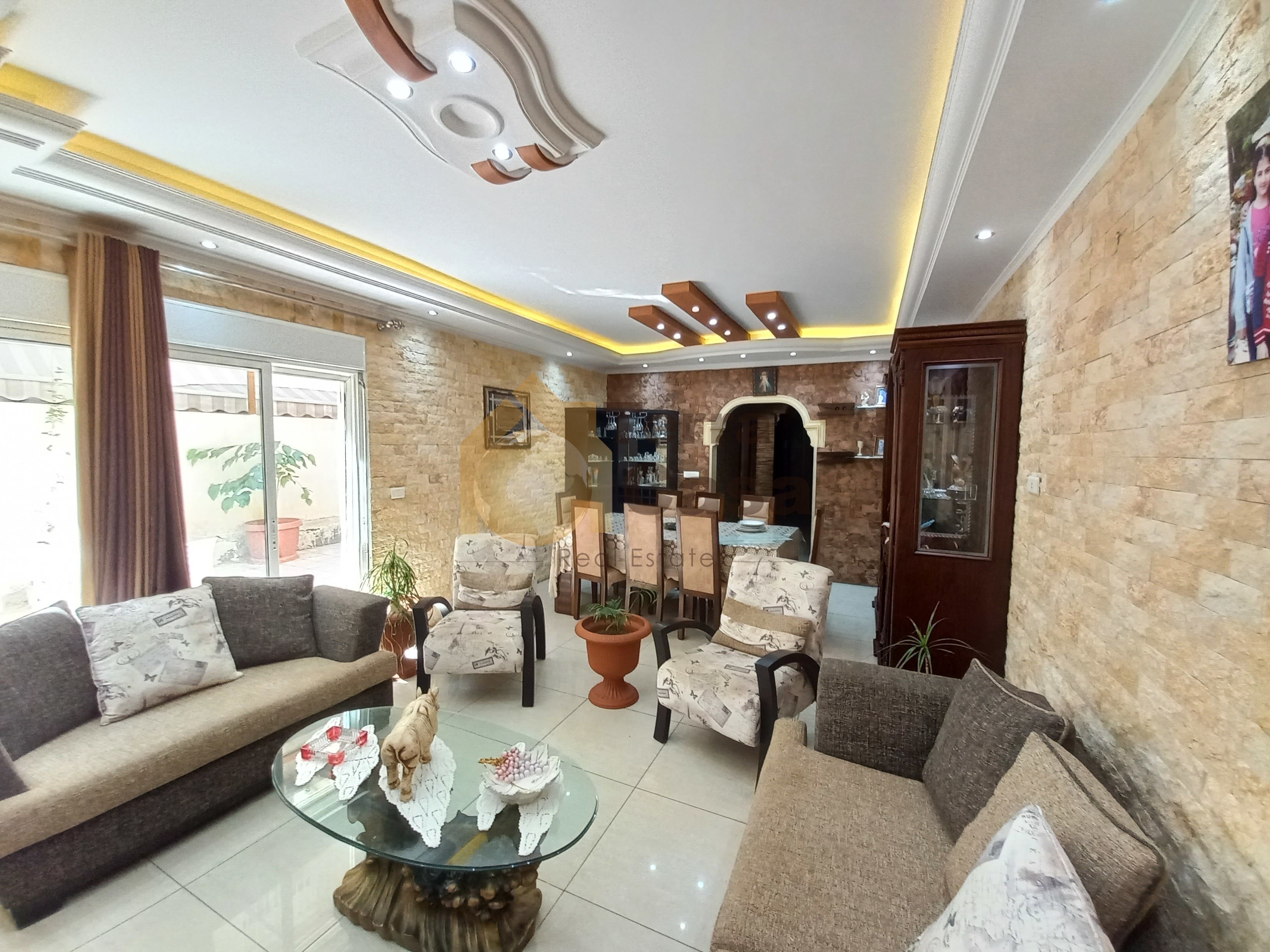 Apartment in Baabda with 90 sqm terrace for sale
