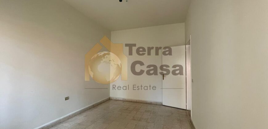 office for rent in achrafieh monot