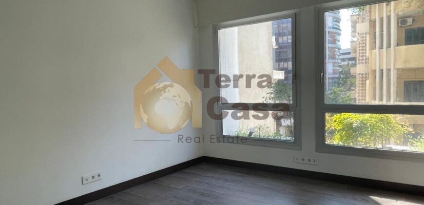 apartment for rent in achrafiyeh beirut
