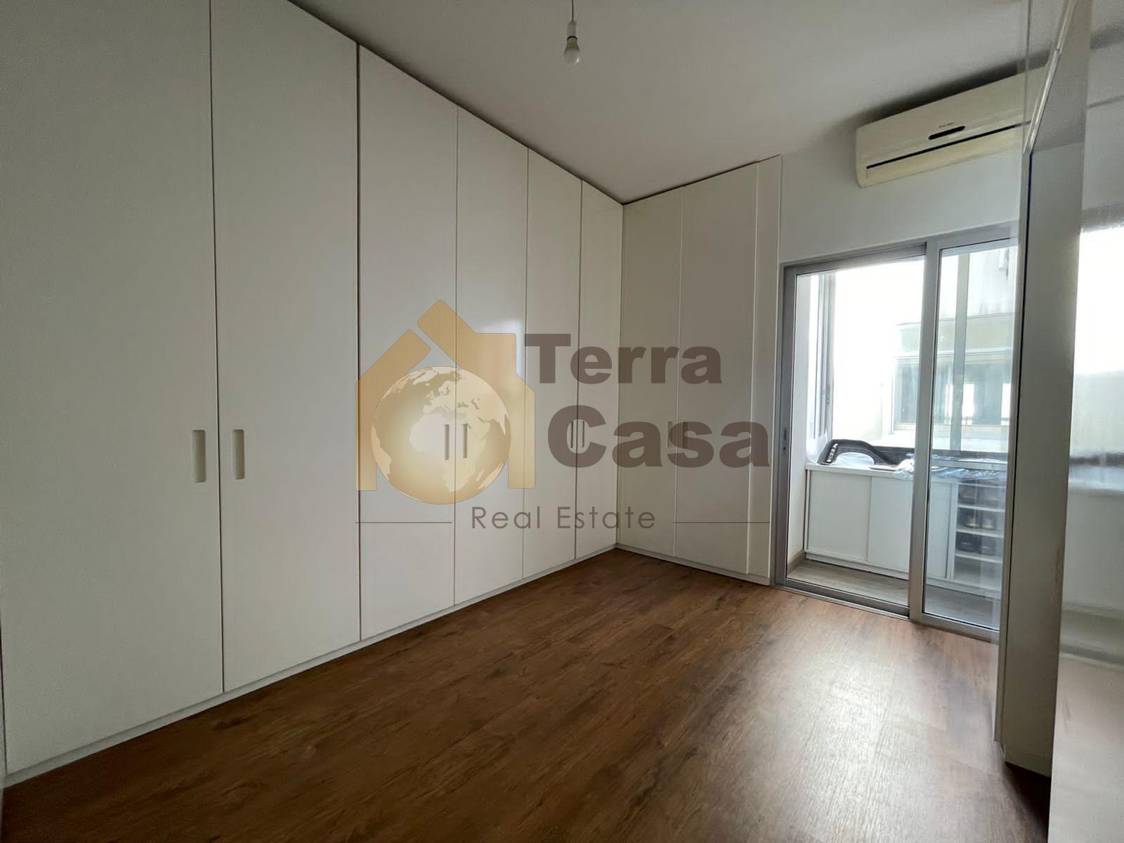 fully decorated apartment in adma for rent
