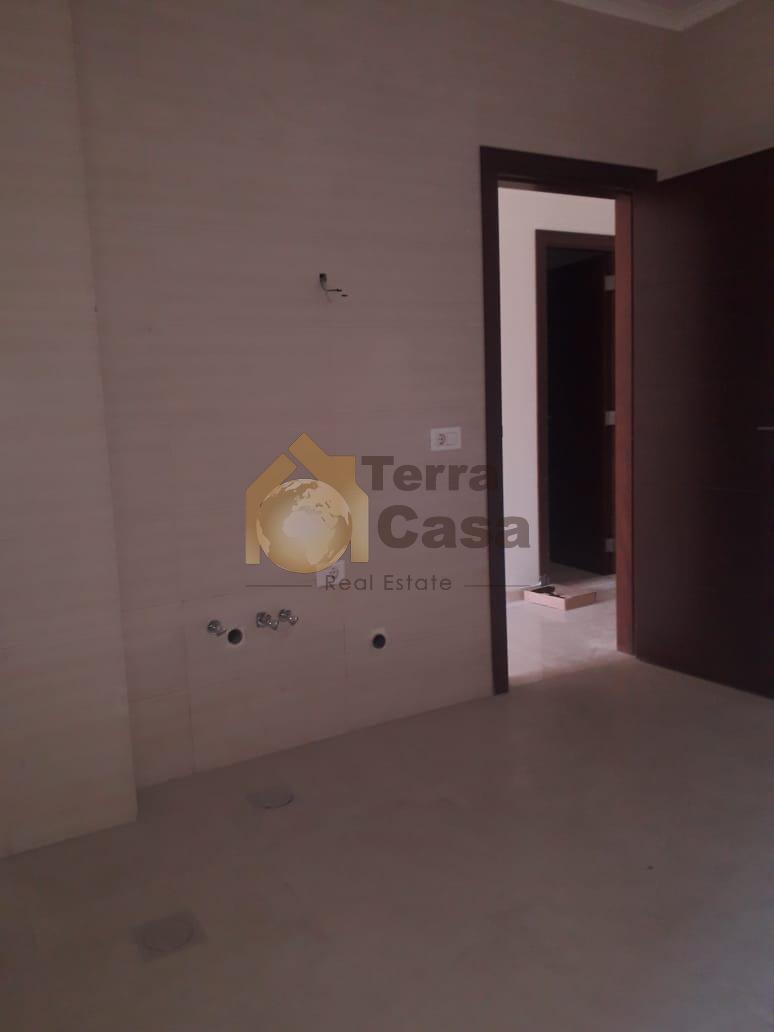 apartment in dekwaneh for sale