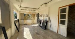 apartment in achrafieh for rent Ref#4538