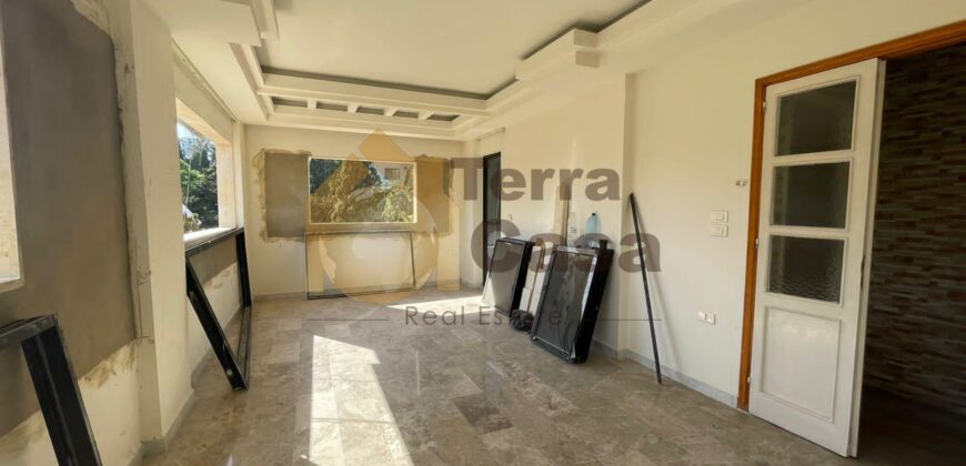 apartment in achrafieh for rent Ref#4538