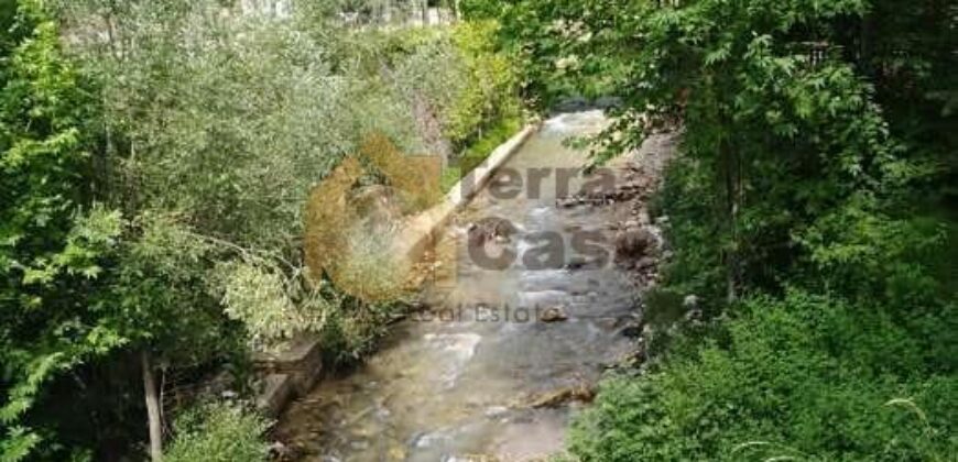 chalet in a calm area in kfardebian for rent