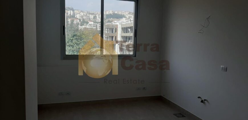 brand new office for rent in zahle ksara prime location .