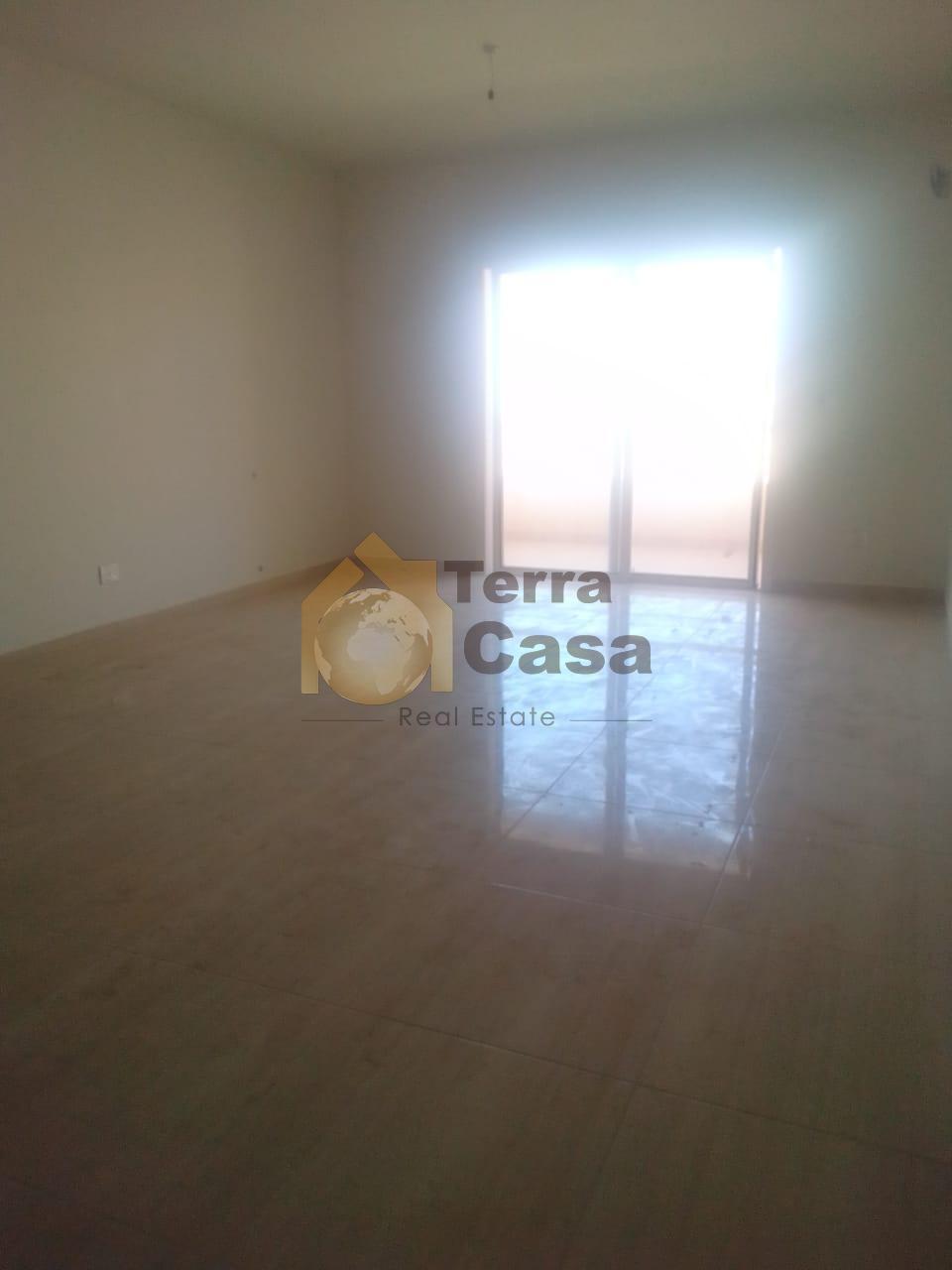 apartment in mar roukouz nice view for rent