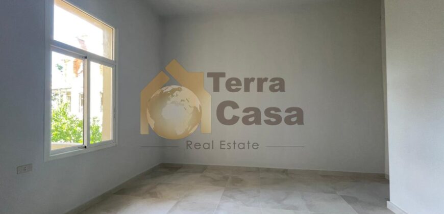 apartment in mdawar, achrafieh, for rent