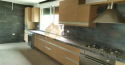Luxurious apartment 250 sqm garden