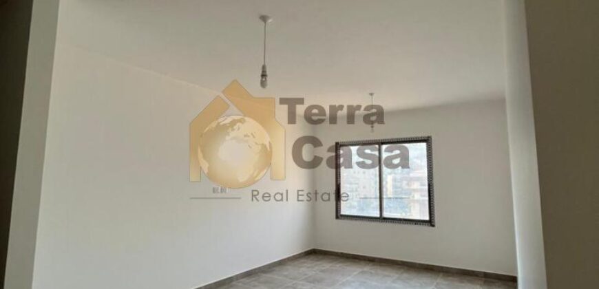 office prime location in ksara for sale