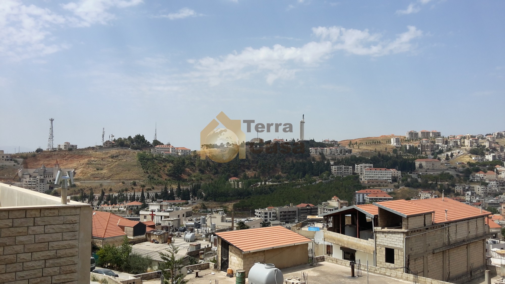 apartment for sale in zahle ain el ghossein overlooking the city.